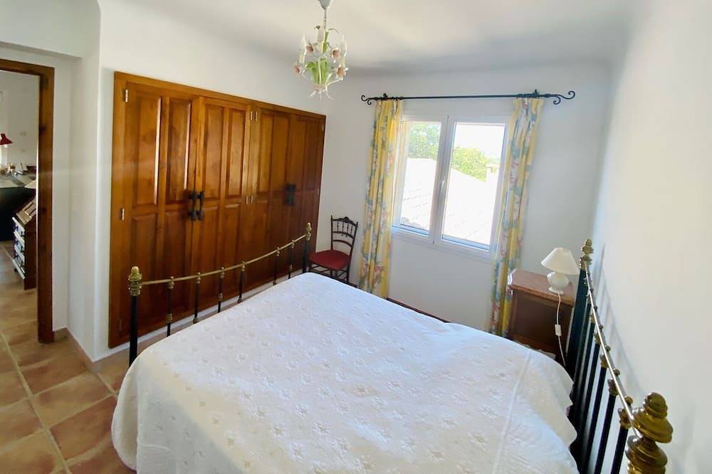 Discover the upper Var with family or friends from a beautiful contryside villa. in Régusse, Región Brignoles