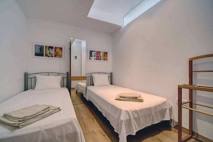Hel lejlighed, Puerto Banus, Marbella Luxury in centre of port amazing views near golf<br> in Marbella West, Marbella