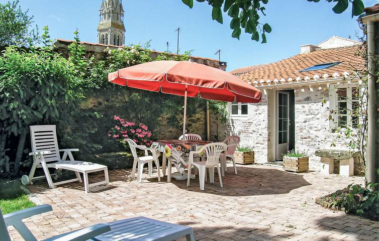 Ferienhaus für 4 Personen, mit Terrasse und Garten