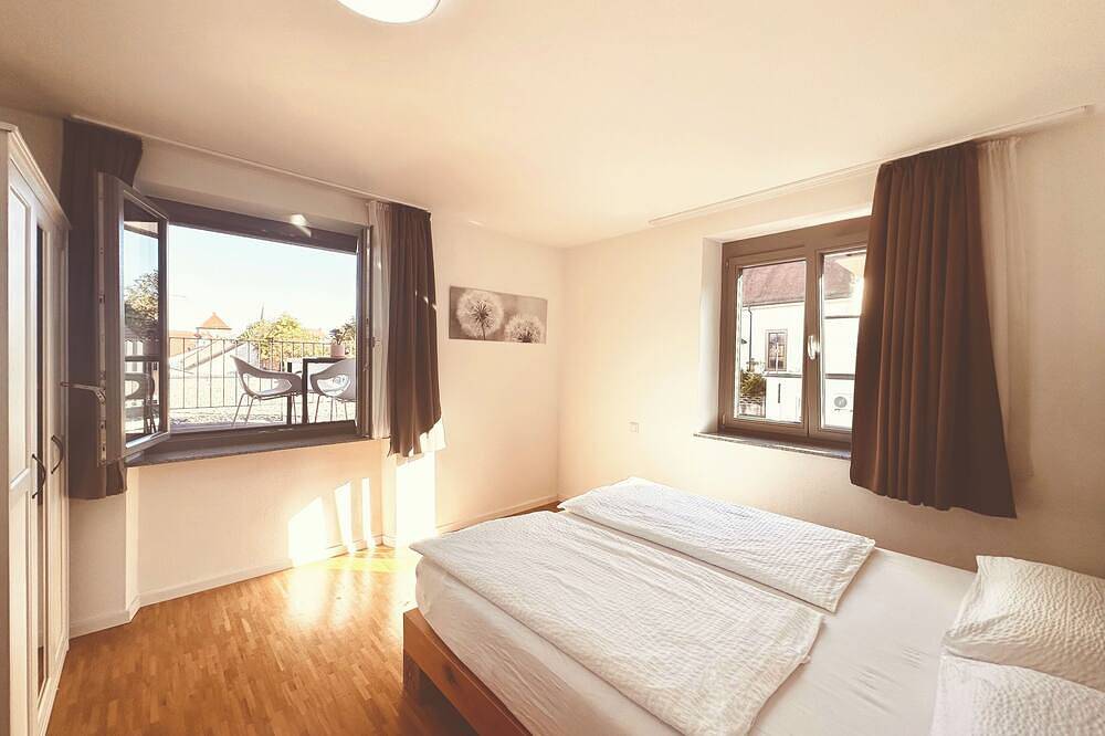 Ganze Wohnung, Schöne, zentrale Wohnung (für Kurz- & Langzeit) in Neckarsulm, Kurpfalz
