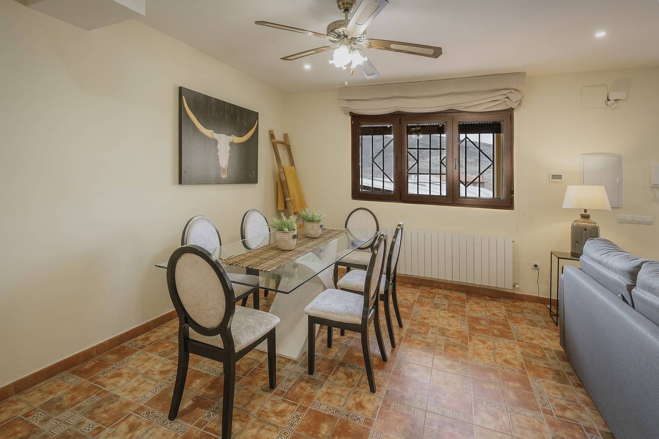 El Encanto del Alberche 'Casa 5' con vistas a la montaña, piscina compartida y Wi-Fi in Villanueva de Ávila, Valle del Alberche