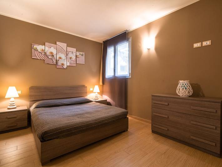 Ganze Wohnung, Rückzugsort am See mit Garten in Marone, Gemeinde Marone
