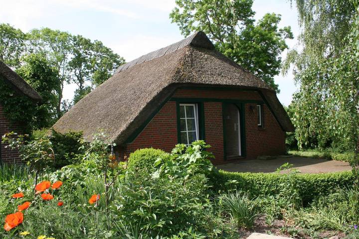 Ferienhaus für 2 Personen, mit Terrasse und Garten in Butjadingen