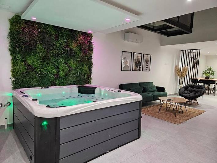 Appartement de vacances pour 5 personnes, avec Balcon et Jacuzzi