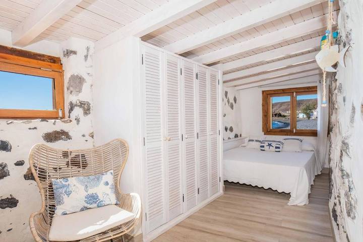 Location de vacances pour 3 personnes, avec piscine ainsi que terrasse et vue à La Lajita - 3