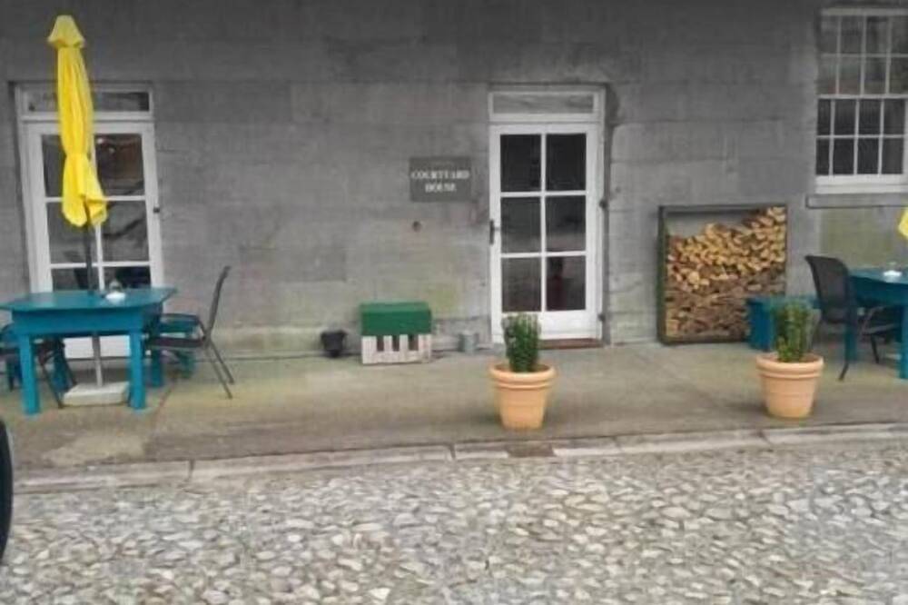 Loughcrew Estate Courtyard House in County Meath