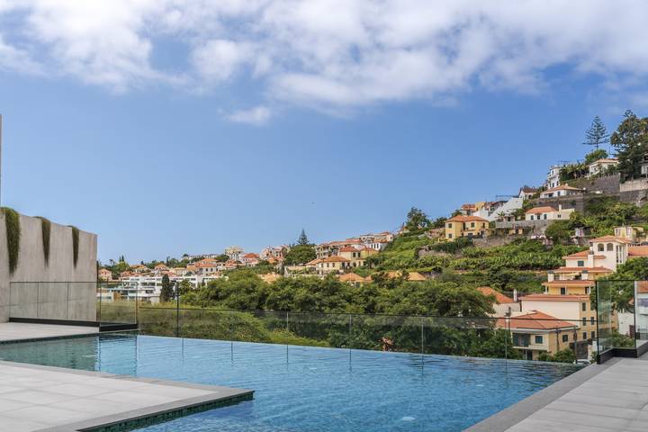 Apartamento para 4 personas, con piscina y balcón, Familias con niños en Funchal
