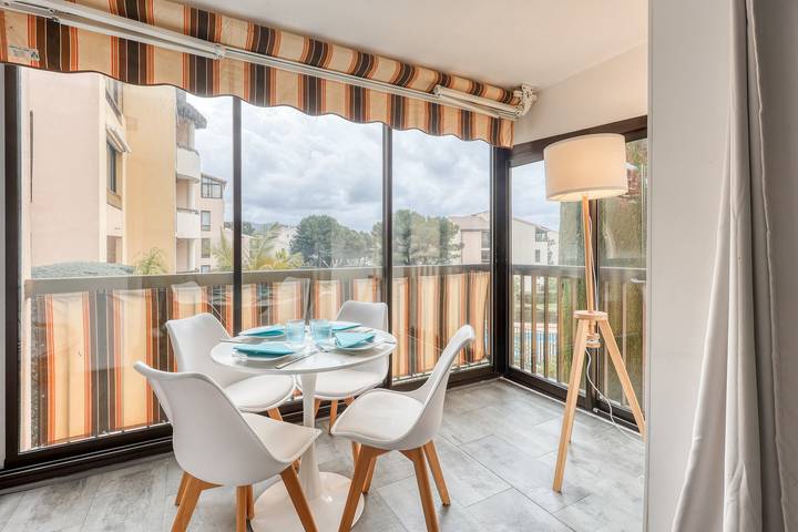 Gîte pour 4 personnes, avec piscine dans La Coudoulière - 2