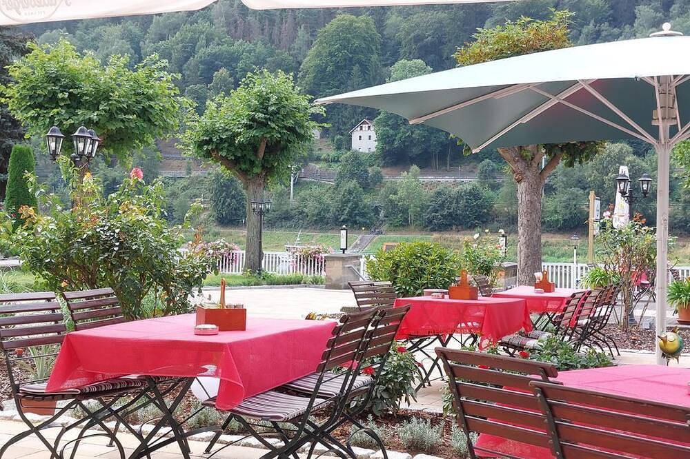 Chambre double \"Stadtblick\", douche ou baignoire, Wc - Elbhotel Bad Schandau in Bad Schandau, Massif gréseux de l'Elbe