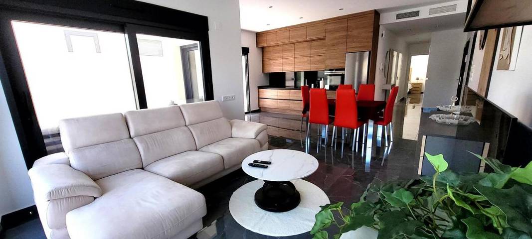 Casa rural para 6 personas, con Balcón y Terraza además de Jardín y Piscina en Benijófar - 2