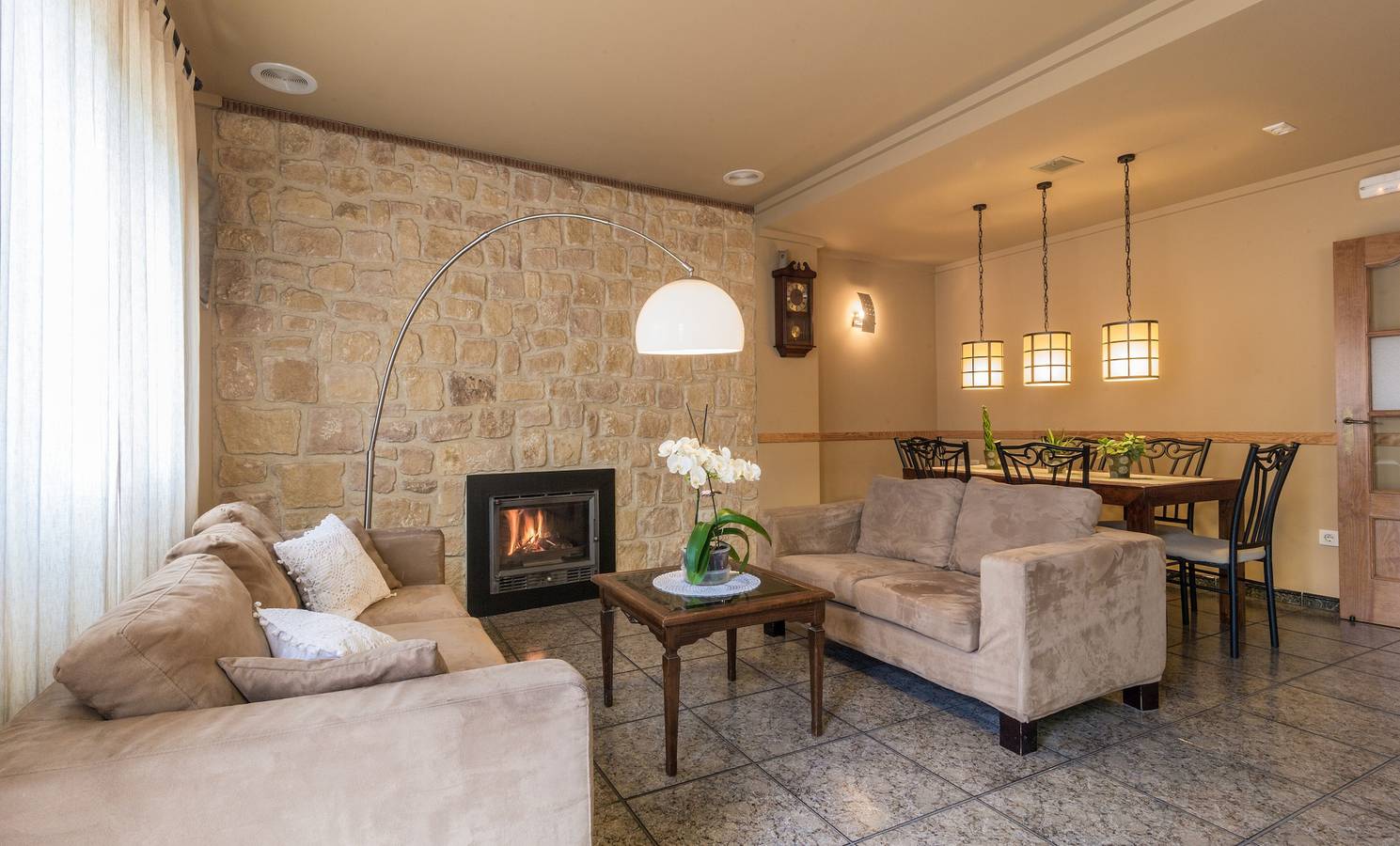 Casa vacacional 'Ca Lluis' con vistas a la montaña, Wi-Fi y aire acondicionado in Vall de Laguart, Costa Blanca