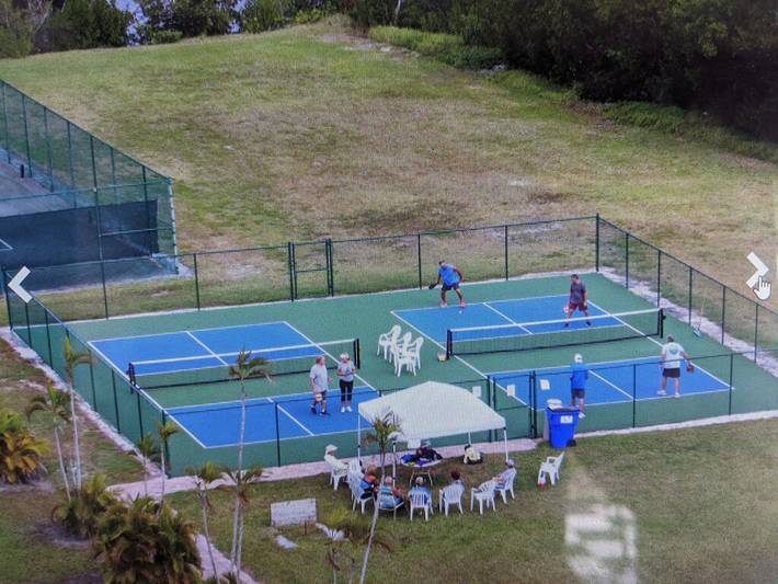 Beach rental for 2 people, with terrace and pool in Bonita Springs