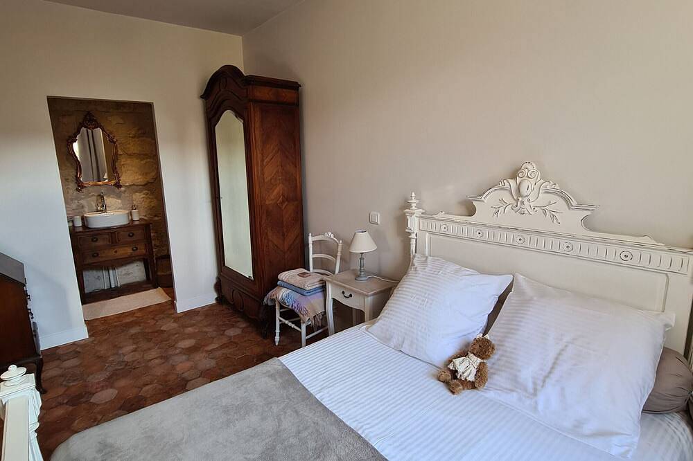 Demeure restaurée avec chambres privatives, proche Loire, vignes et activités outdoor in Beaulieu-sur-Loire, Région de Montargis