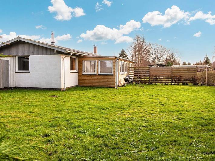 Ferienhaus für 3 Personen, mit Terrasse und Garten auf Als - 2