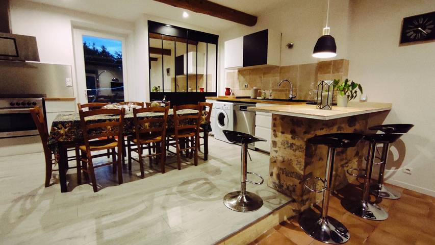 Gîte pour 9 personnes, avec piscine ainsi que jardin et terrasse à Castelnaudary - 2