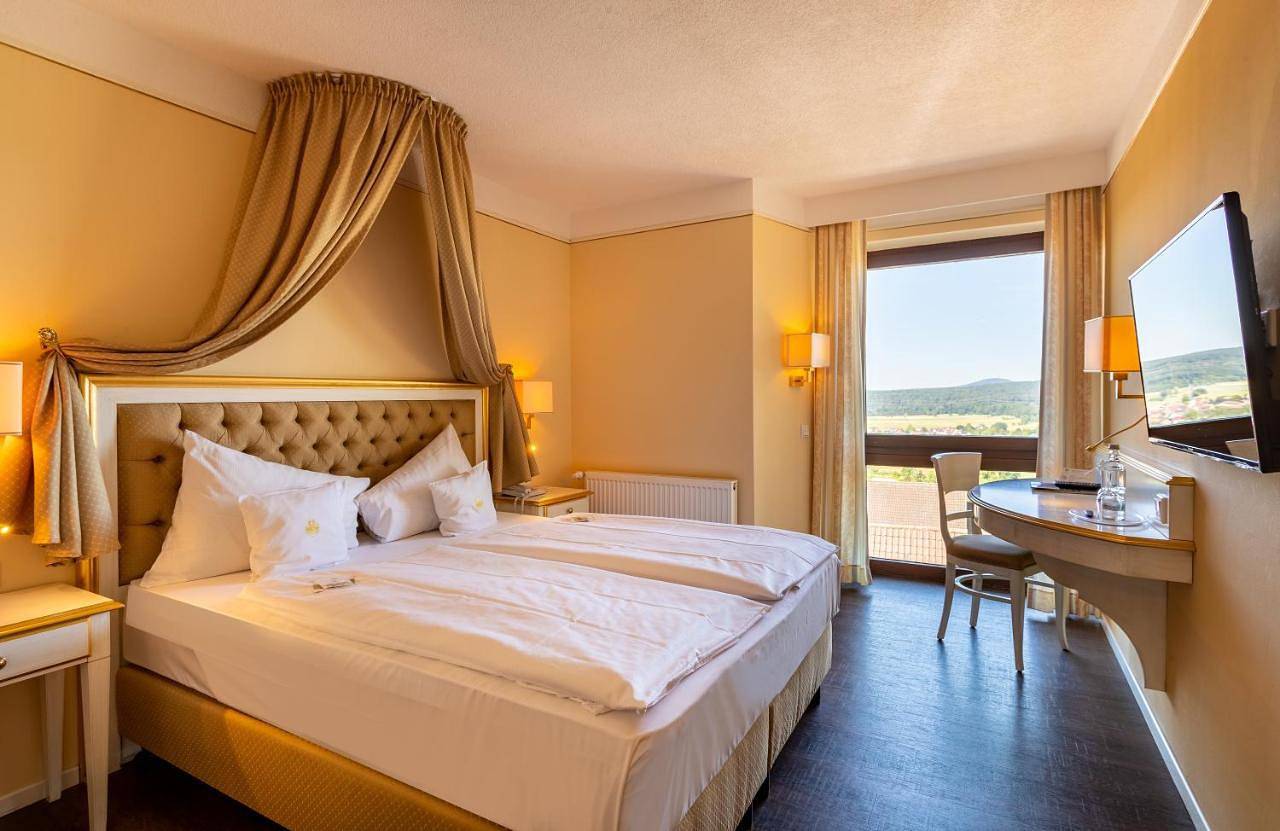 Burghotel Staufenberg in Staufenberg, Lahntal
