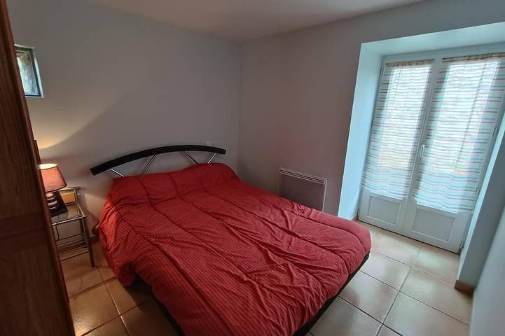 Location de vacances pour 12 personnes, avec jardin et piscine, animaux acceptés à Autoire - 4