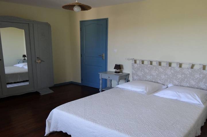 Gîte pour 6 personnes, avec Terrasse et Jardin à Gabriac - 2