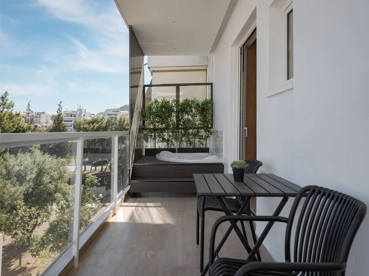 Modern Athens Apartment | Apartment Luxe | 1 Bedroom | Balcony in Regionalbezirk Ostattika