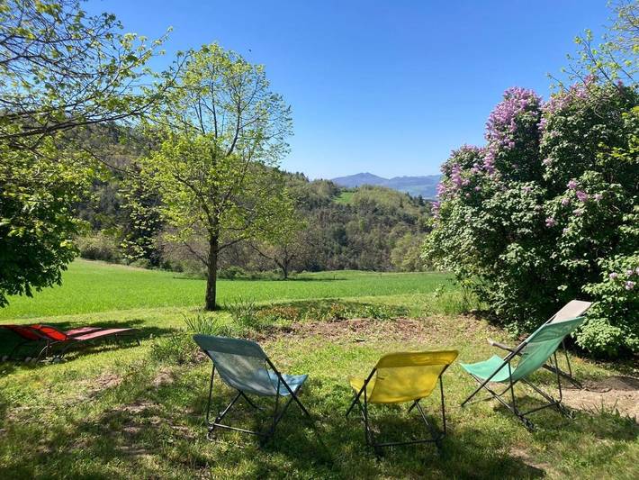 Apartamento de vacaciones para 4 personas, con terraza además de jardín y vistas - 1