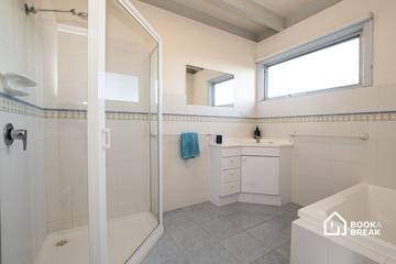 Holiday Home for 6 People in Blairgowrie, Mornington Peninsula, Photo 3