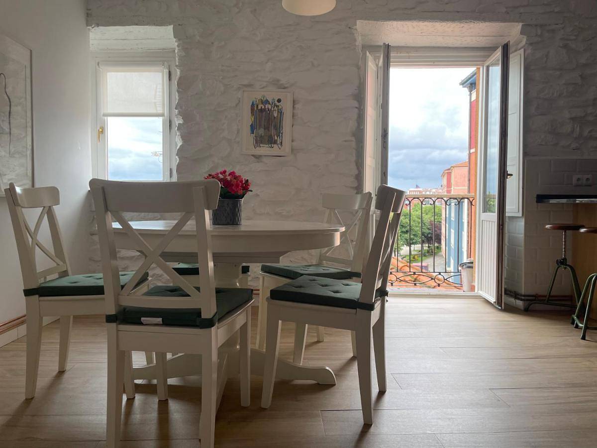 Apartamento entero, Apartment with Sea View in Portugalete, Vizcaya