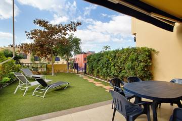 Apartment for 4 People in Costa Meloneras, San Bartolomé de Tirajana, Photo 2
