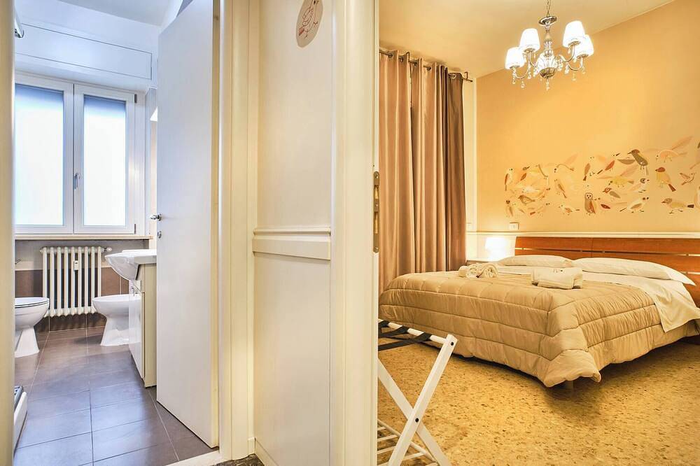 -Stanza rossa bagno condiviso e cucina - Voliera in Vérone, Province de Vérone