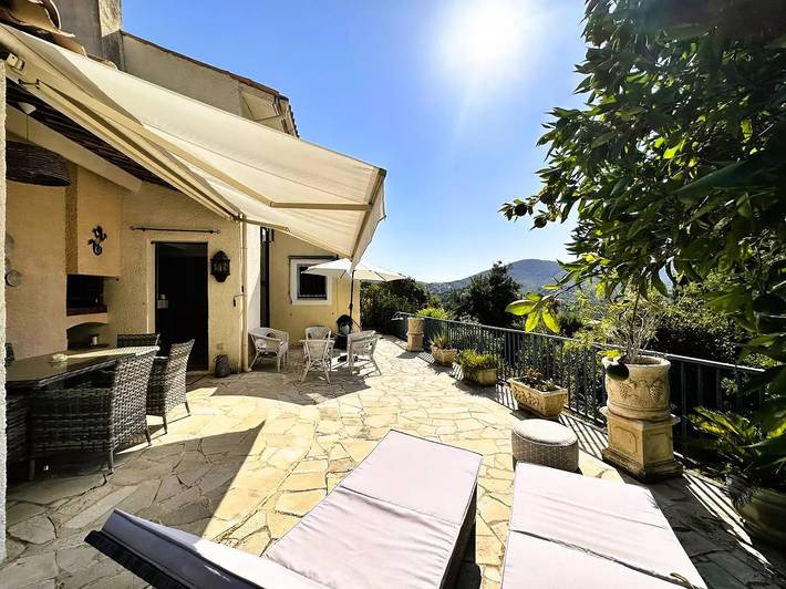 Villa für 6 Personen, mit Pool und Ausblick, mit Haustier