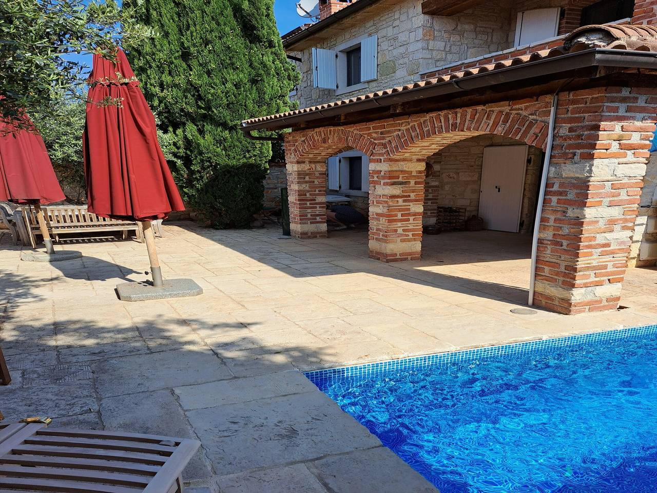 Ferienhaus in Vabriga mit Pool und Strandnähe in Tar-Vabriga, Porec und Umgebung