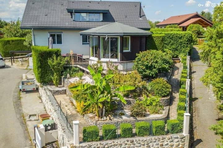 Gîte pour 3 personnes, avec Terrasse et Jardin à La Balme-de-Sillingy