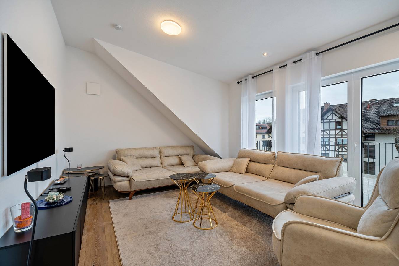 Ganze Wohnung, 'City Villa Bad Dürrheim - Penthouse' mit Balkon und Wlan in Bad Dürrheim, Mittlerer Schwarzwald