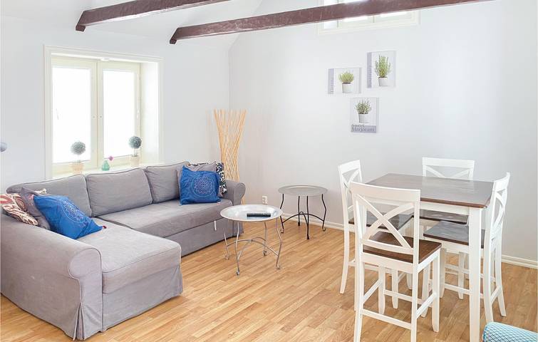 Ganze Ferienwohnung, Ferienwohnung für 7 Personen mit Garten in Visby, Gotland