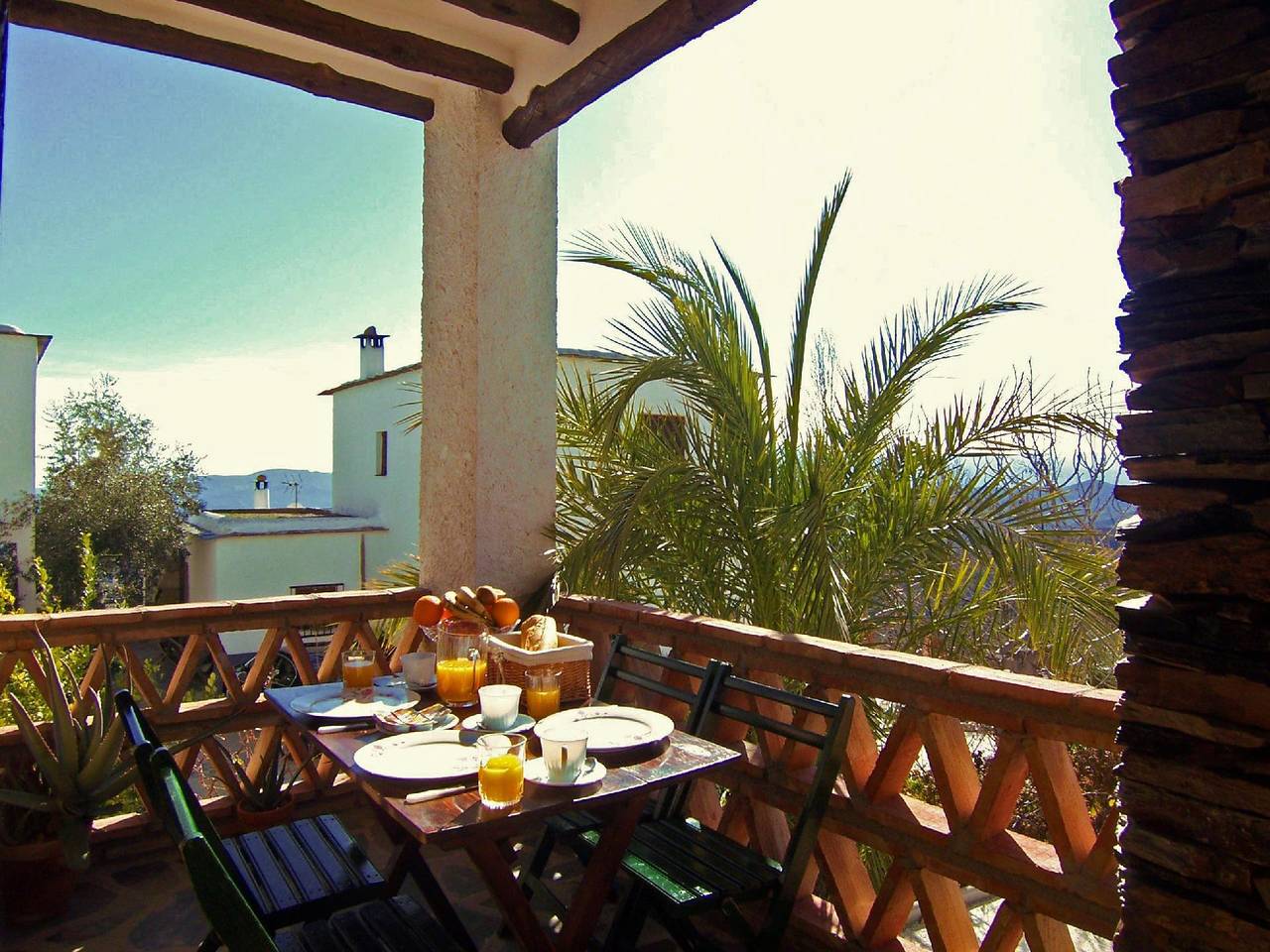 Acogedora casa en complejo con jardines y piscina in Válor, Provincia de Granada