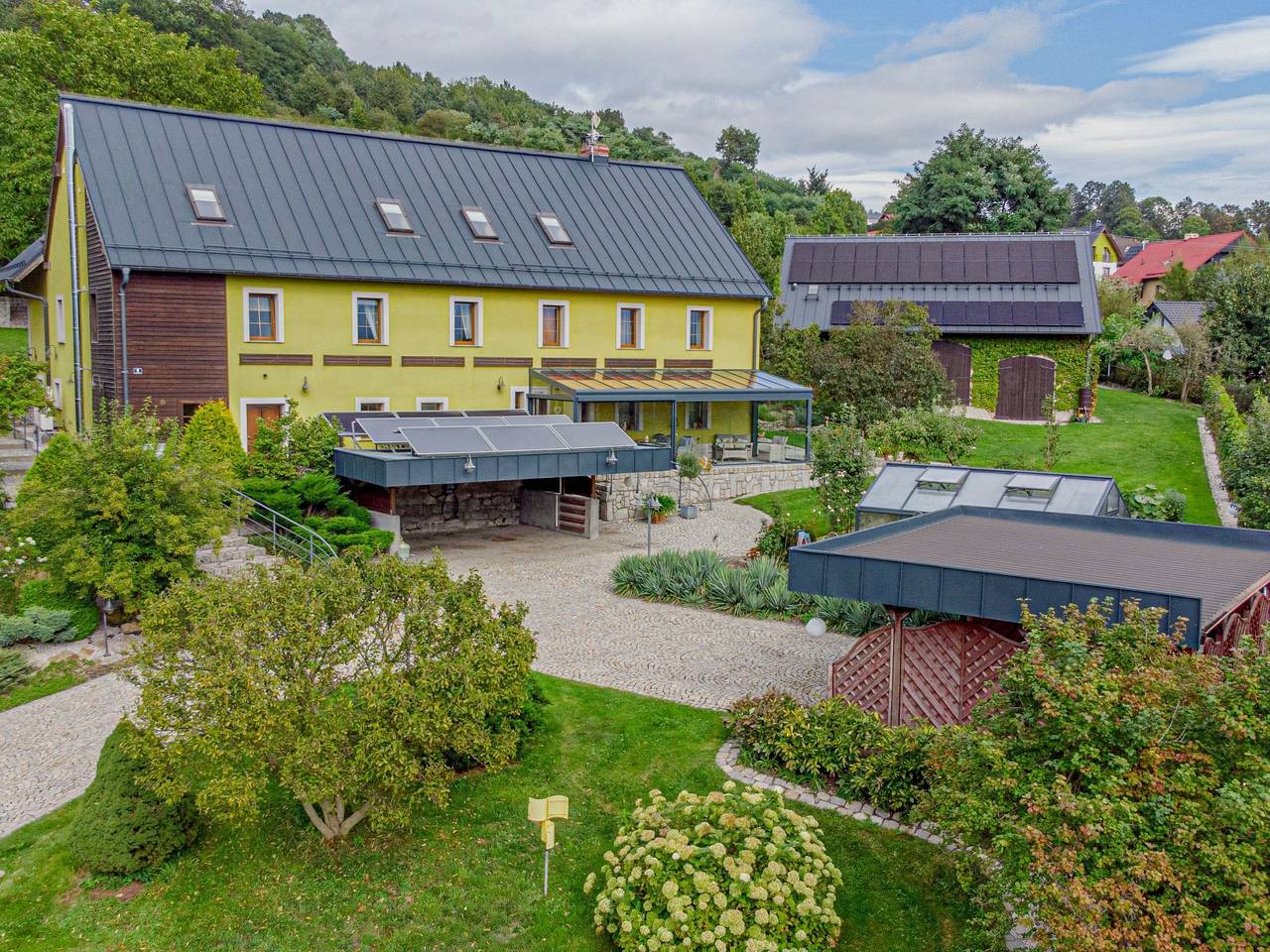 Ganze Wohnung, Dom Ogrodnika in Jeżów Sudecki, Sudeten (Polen)