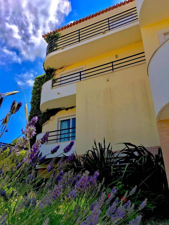 Four-Bedroom House in Praia dos Pescadores (Ericeira), Ericeira