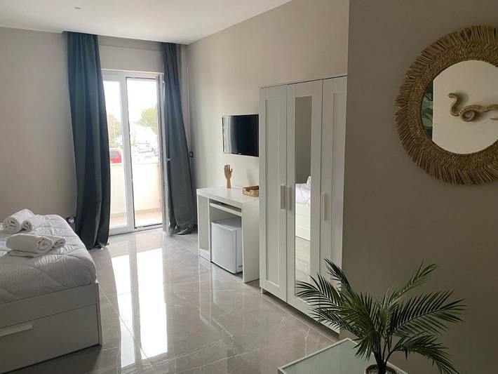 Casa vacanza per 2 persone, con balcone e panorama nonché giardino, con animali domestici in Barletta