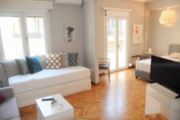 Holiday Rental for 7 People in Acropolis, Athens Centre, Photo 3