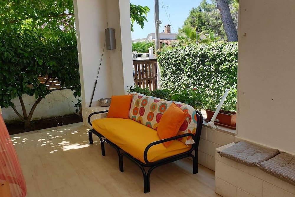 Villa Marisol with parking space and large garden in Manduria, Golfo de Tarento