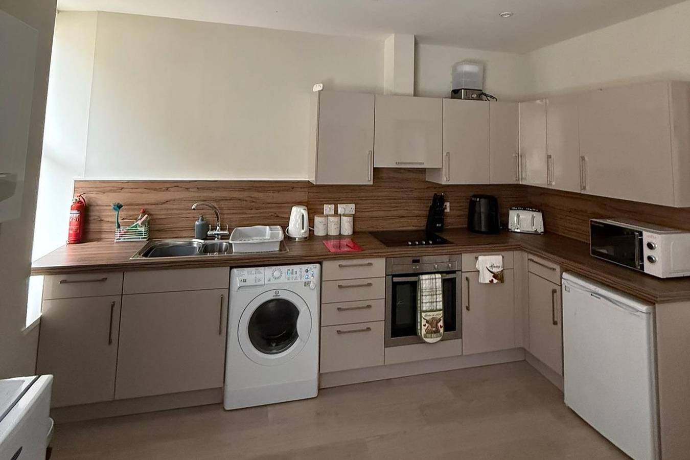 Entire holiday apartment, 1 Bed Flat - Sleeps 2 - Parking - Wifi in Nairn, Highlands