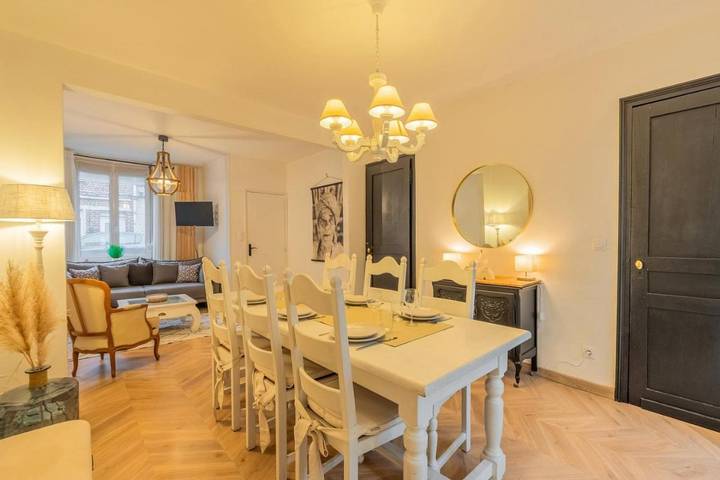 Location de vacances pour 5 personnes, avec jardin à Marcq-en-Barœul