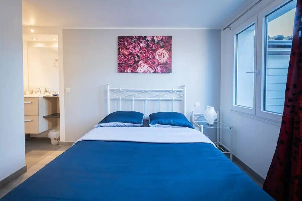 Appartement entier, F2 calme, terrace, climatisation in Saint-Jean-de-Védas, Côte méditerranéenne (France)