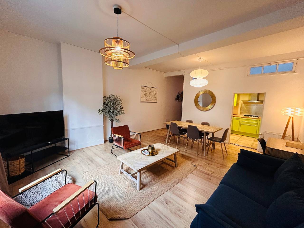 Ganze Wohnung, Le Millésime Barbatre | Centre-ville | 7 couchages in Reims, Marne