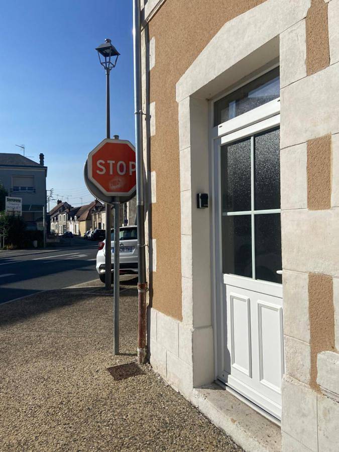 Appartement entier, One-Bedroom Apartment in Déols, Région de Châteauroux