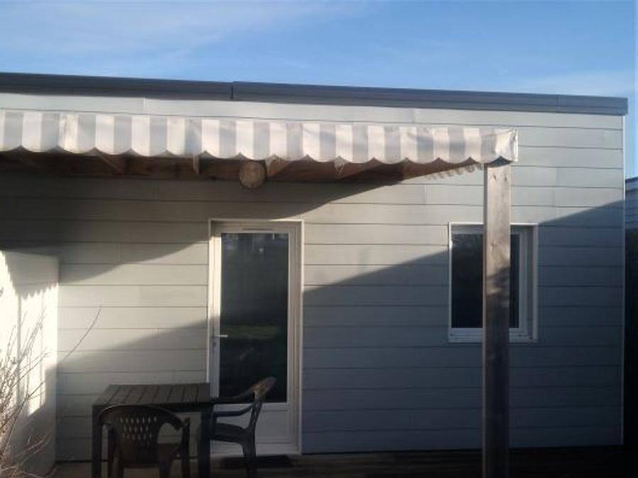Camping Sites et Paysages - Camping de la Baie - Chalet 2 personnes - Chalet Privilége 1 ch. - Terrasse couverte - 25 m2 in Pendé (Somme), Région d'Abbeville