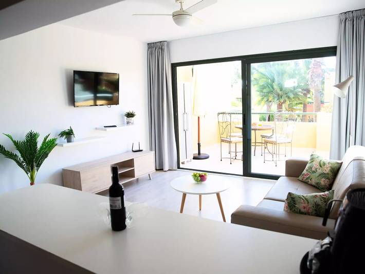 Apartamento de vacaciones para 3 personas, con piscina y jardín - 1