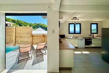 Gîte pour 5 personnes, avec piscine et terrasse à Sainte-Luce