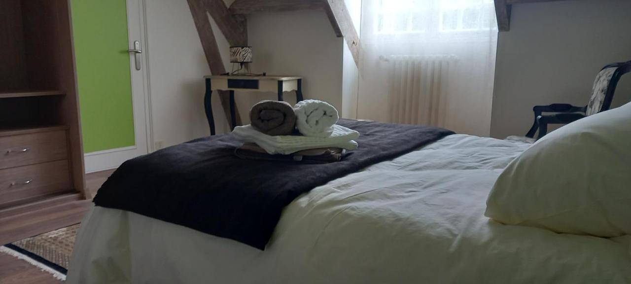 Appartement de vacances entier, Suite privée dans spacieuse maison du Périgord, avec piscine in Bergerac, Périgord Pourpre
