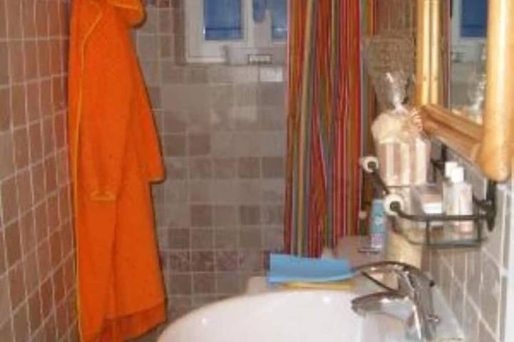 Location de vacances pour 2 personnes, avec jardin à Valbonne - 4