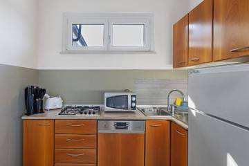 Holiday Rental for 6 People in Peschiera del Garda, Garda Mountains, Photo 4